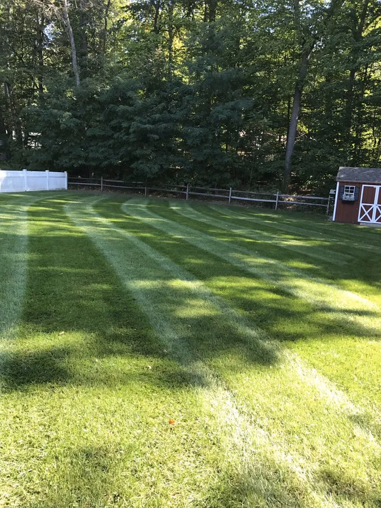 Trusted landscaping services experts serving Rocky Hill, CT - Selarom Landscaping