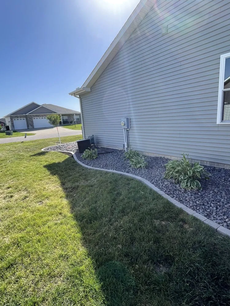 Trusted yard cleanup service in Washington, IL by Select Lawn & Landscape