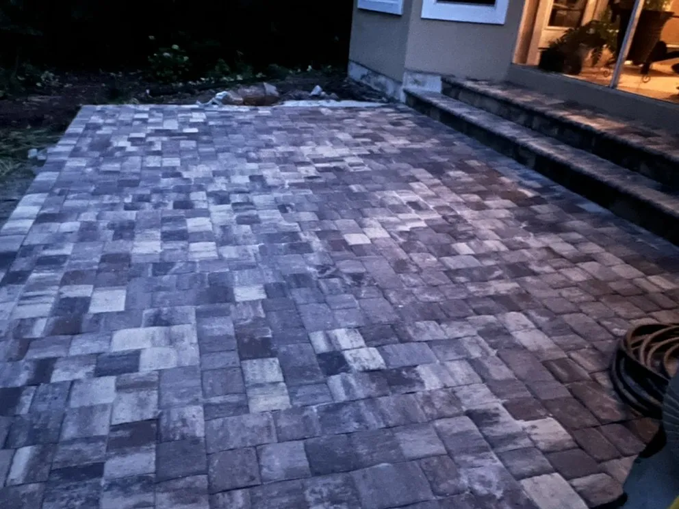 Trusted lawn care service in Jacksonville, FL by Select Outdoor Services, Inc