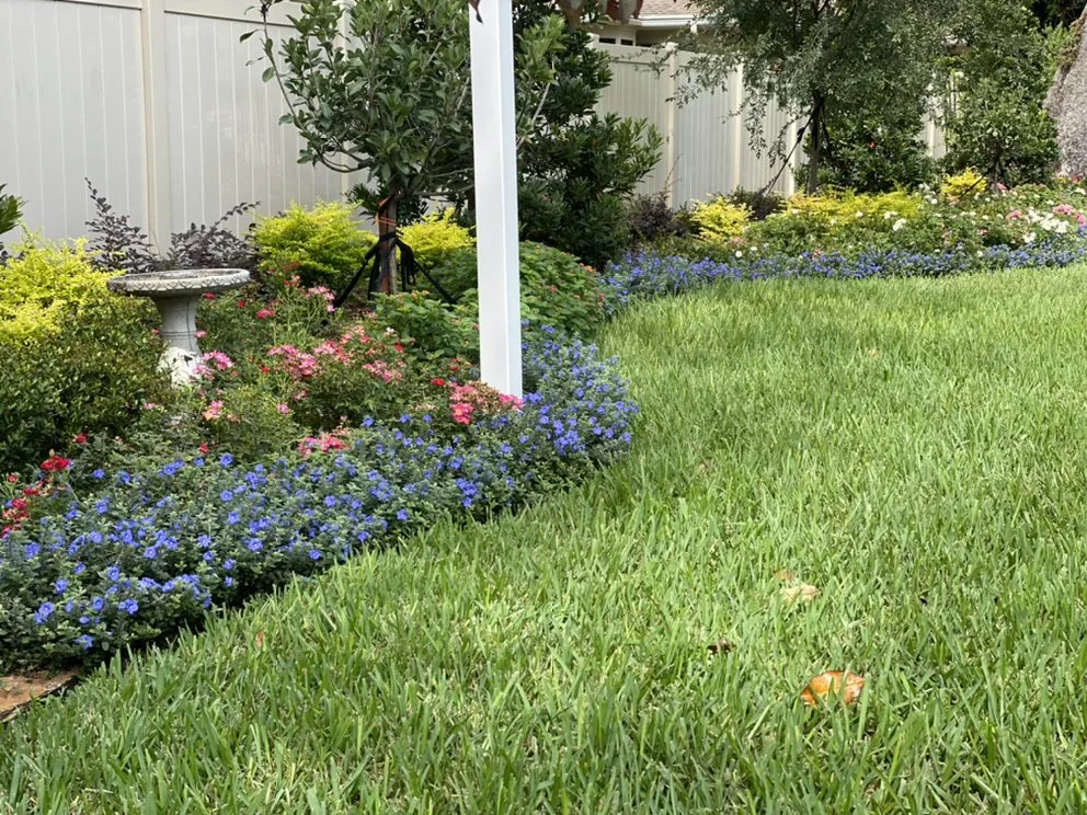 Trusted garden landscaping experts serving Jacksonville, FL - Select Outdoor Services, Inc