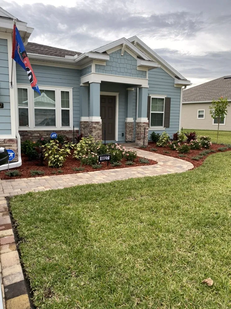 Custom lawn care service with custom design across Jacksonville, FL - Select Outdoor Services, Inc
