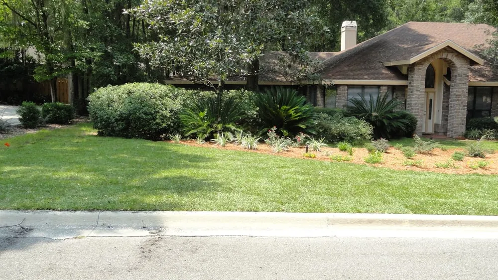 Reliable outdoor landscaping for residential properties in Gainesville, FL by Select Scape Landscape