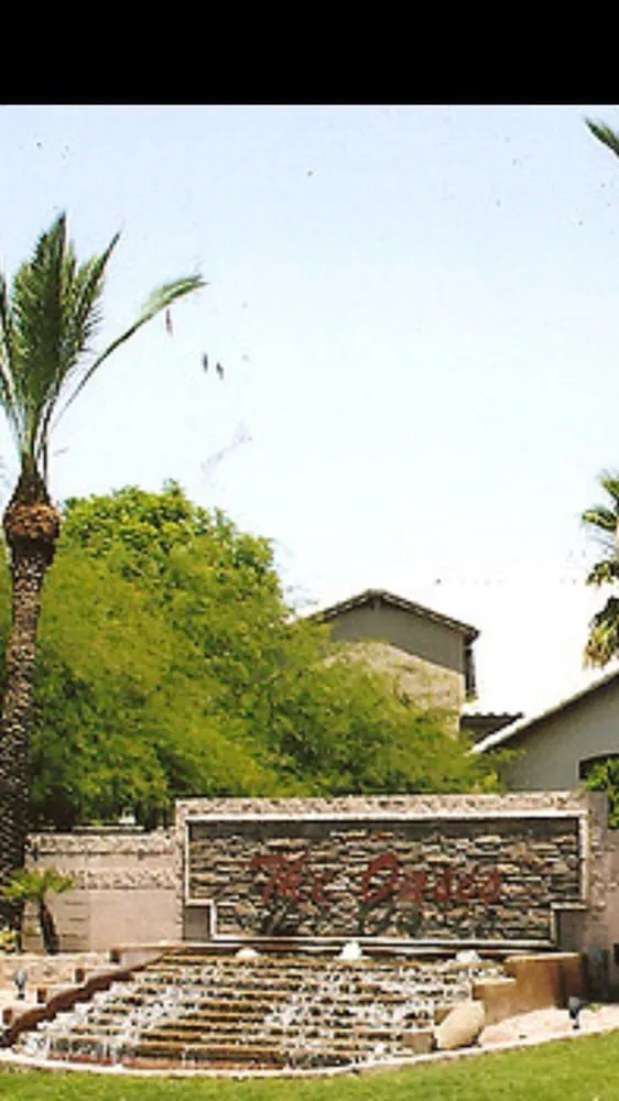 Expert lawn mowing service in Tempe, AZ - Select Valley Services