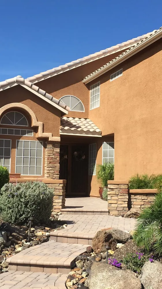 Custom yard cleanup service in Tempe, AZ by Select Valley Services