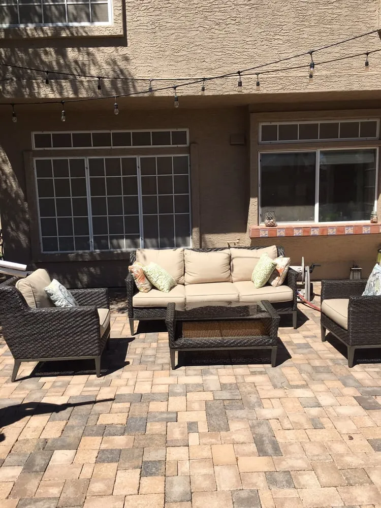 Trusted lawn care service for homes in Tempe, AZ by Select Valley Services
