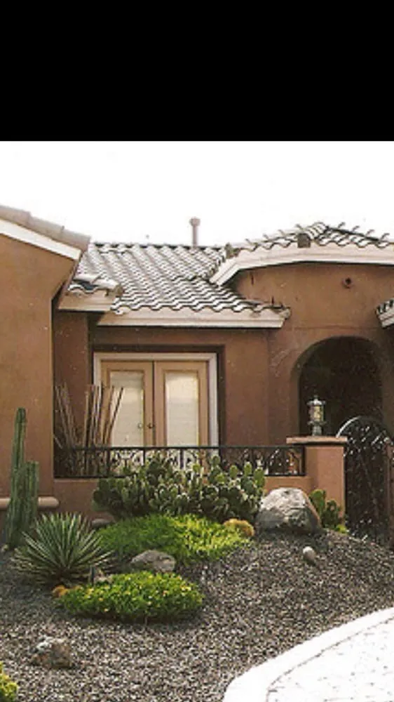 Affordable yard cleanup service for residential properties across Tempe, AZ - Select Valley Services