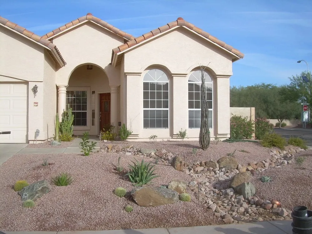 Professional yard maintenance experts serving Tempe, AZ - Select Valley Services