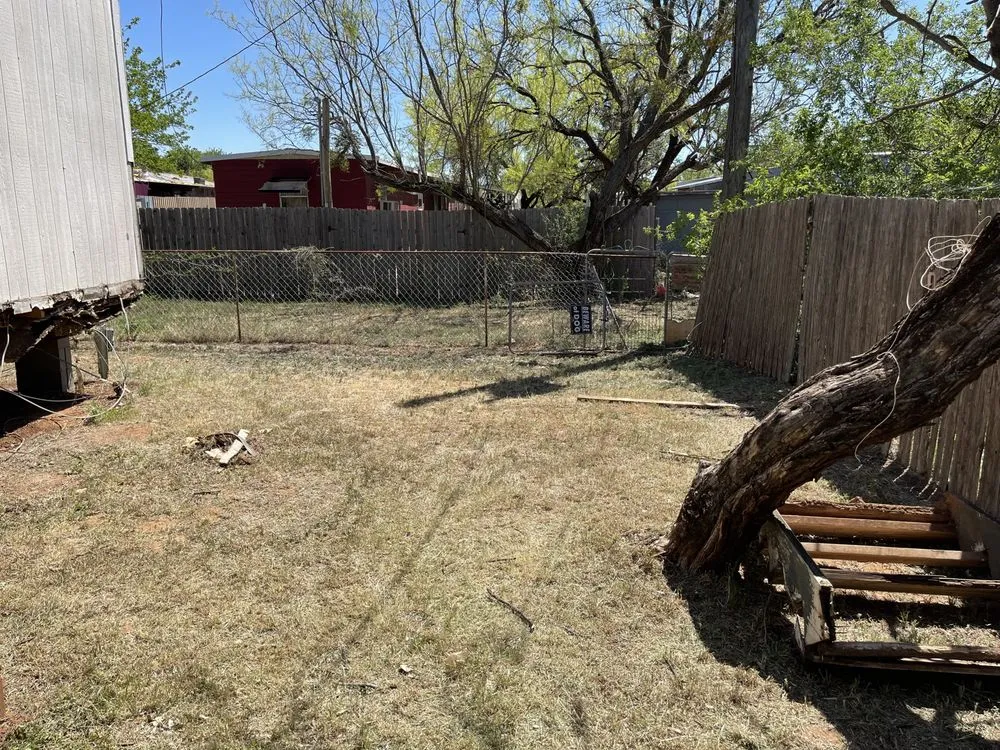 Custom lawn mowing service for beautiful yards across Anson, TX - Self Motivated