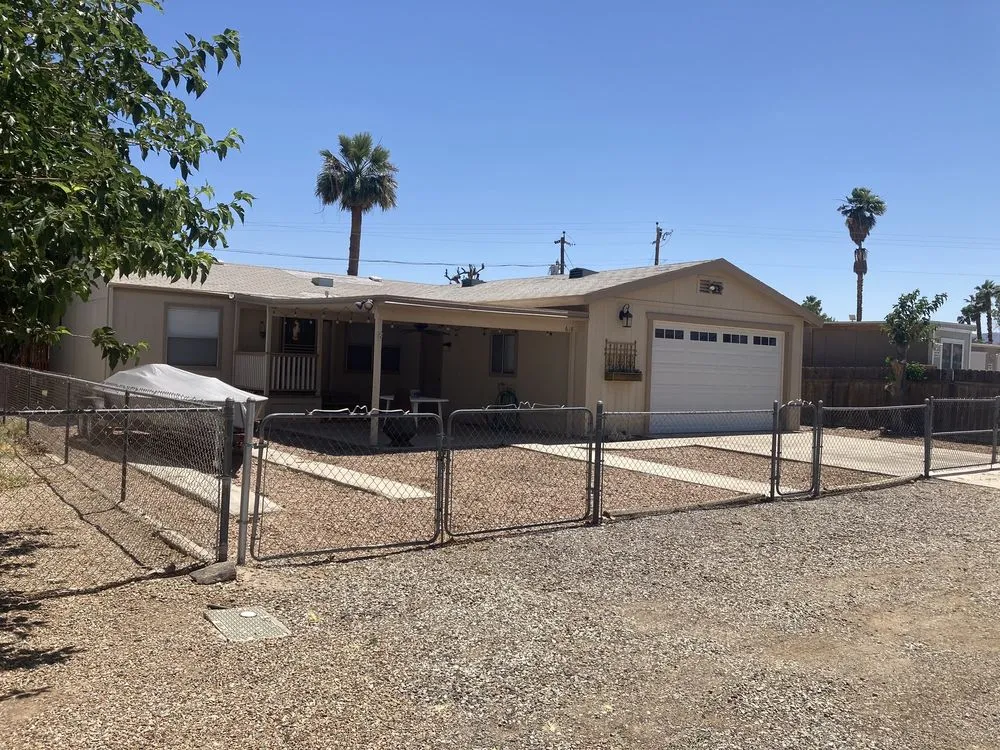 Custom yard cleanup service for outdoor upgrades in Needles, CA by Self Service