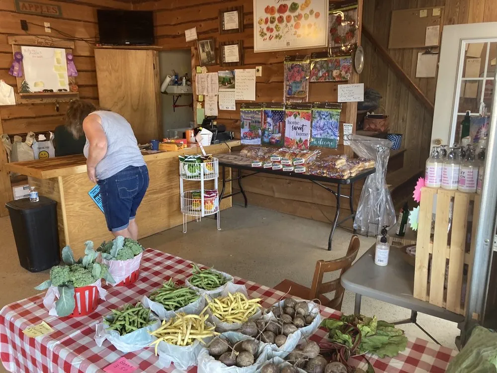 Reliable yard maintenance in Lehighton, PA - Seltzer's Nursery and Farmstand