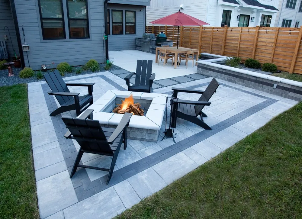 Expert garden landscaping experts serving Addison, IL - Selvin's Landscaping