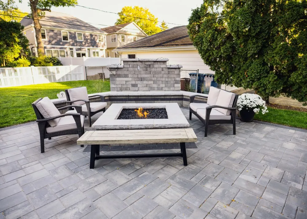 Local outdoor landscaping in Addison, IL by Selvin's Landscaping