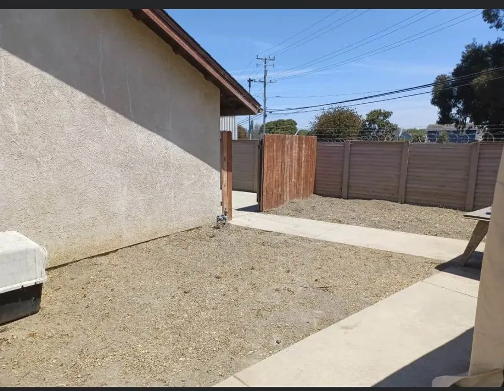 Reliable yard cleanup service experts serving Lompoc, CA - Seminole Services