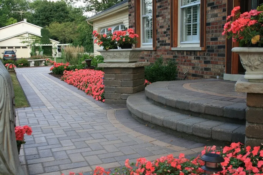 Reliable garden landscaping in Yorkville, IL by Semper Fi Land Service