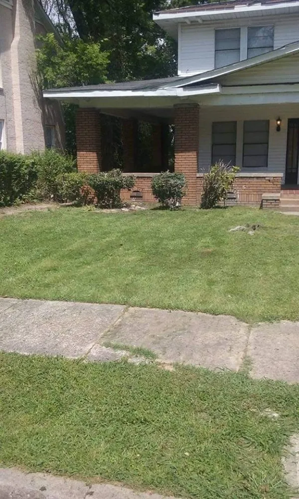 Affordable landscape design for homes in Birmingham, AL by Semper Fi Lawn Care