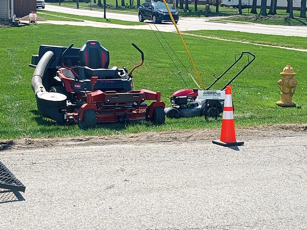 Expert lawn care service experts serving Canfield, OH - Semper Perfectus Lawn Care