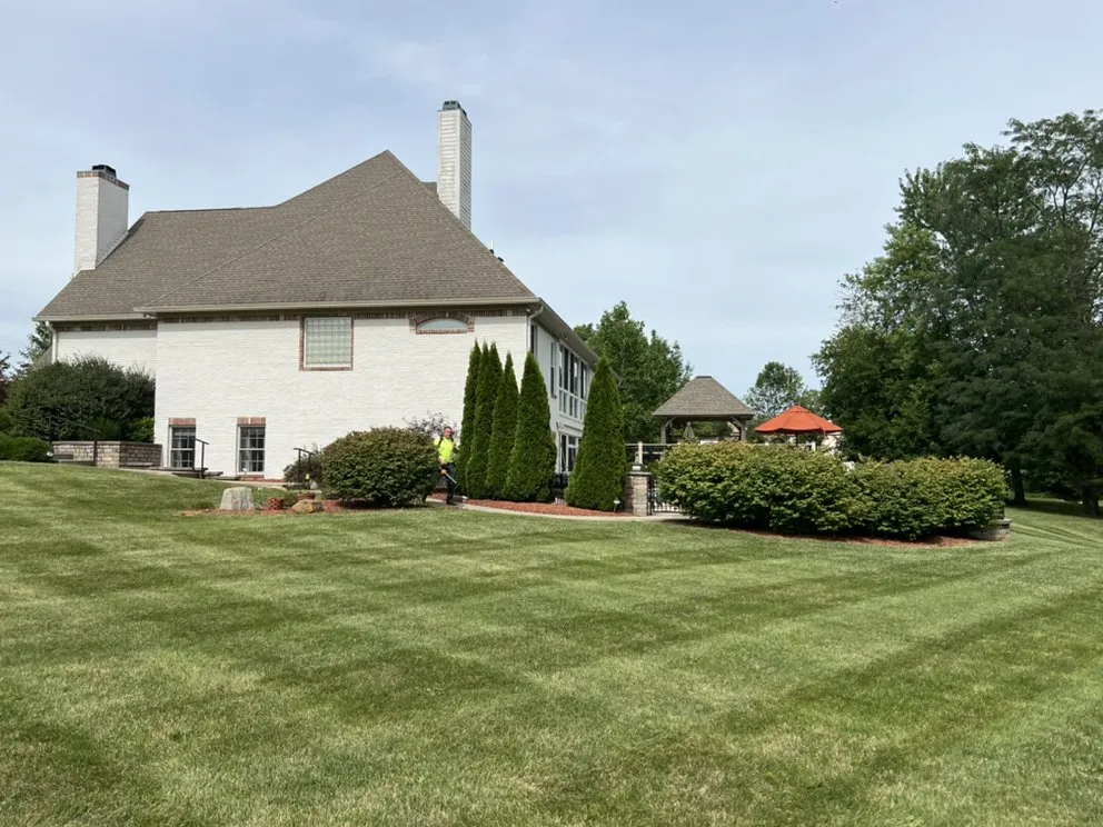Custom yard cleanup service for beautiful yards across Franklin, IN - Semper Solutions