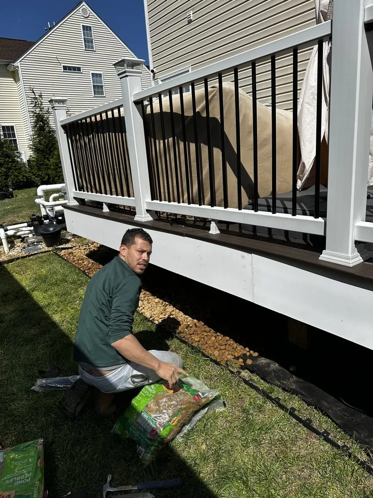 Expert yard cleanup service for beautiful yards across Tuckahoe, VA - Sena’s Landscaping