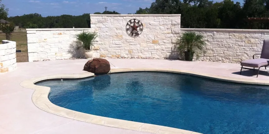 Custom yard cleanup service in Round Rock, TX by Sendero Land Services
