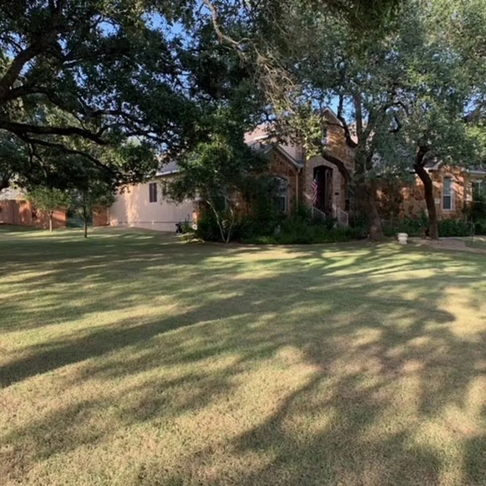 Affordable residential landscaping experts serving San Antonio, TX - Sendero Lawn Maintenance