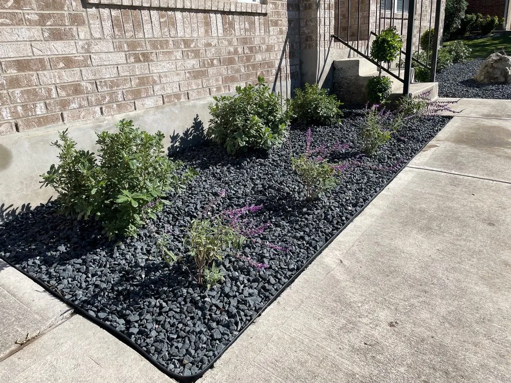 Expert garden landscaping for homes in San Antonio, TX by Sendero Lawn Maintenance