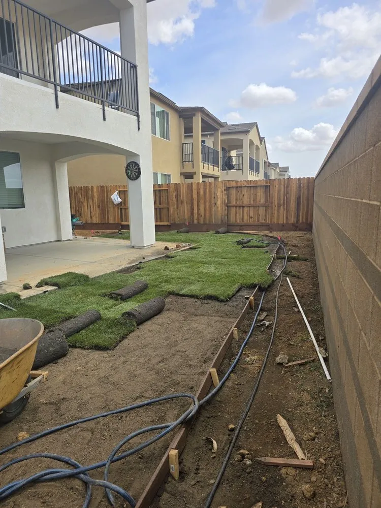 Custom landscaping services for beautiful yards across Elk Grove, CA - Sen's landscaping