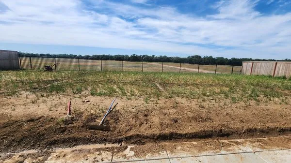 Sen's landscaping Logo