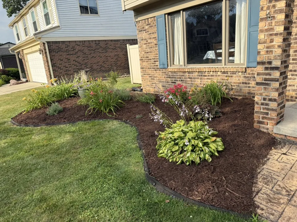 Local residential landscaping for residential properties in Taylor, MI by Sentry Property Services