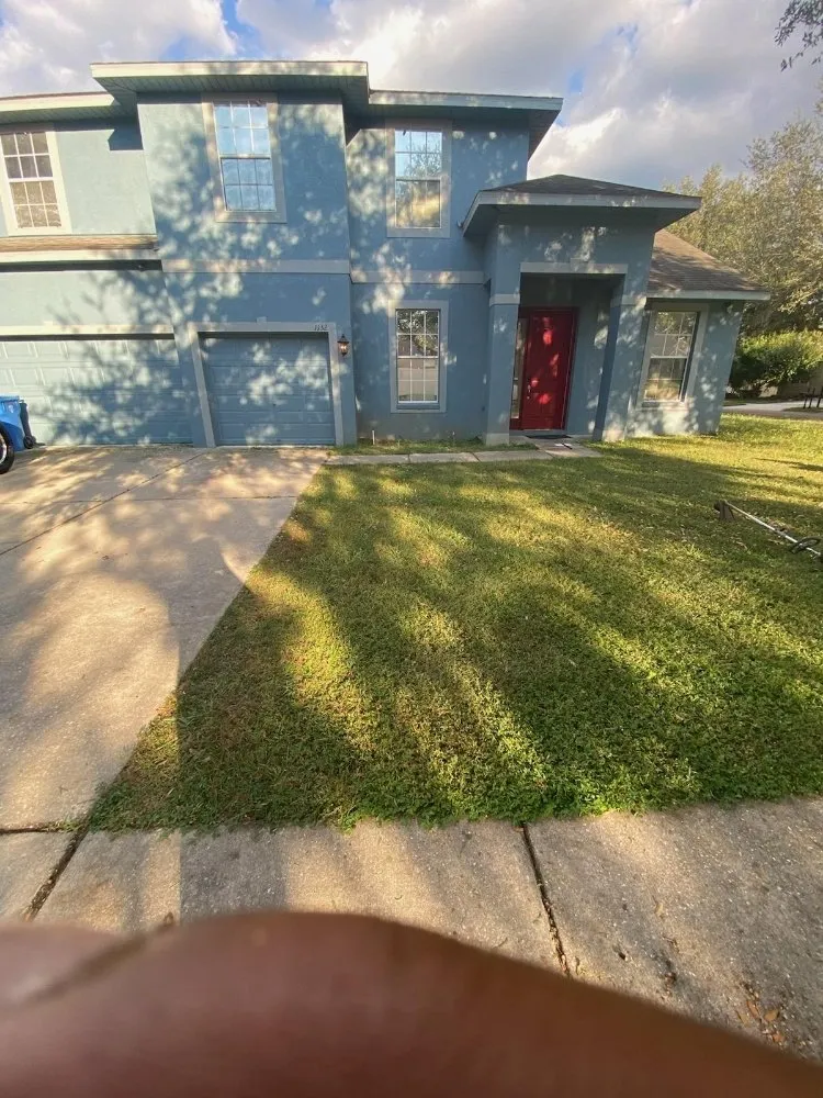 Trusted landscaping services experts serving Tampa, FL - Seraphin Lawn Care