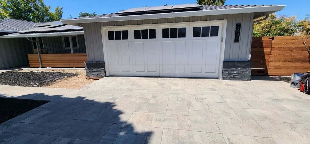 Affordable garden landscaping for beautiful yards in Brentwood, CA by Serene Landscapes