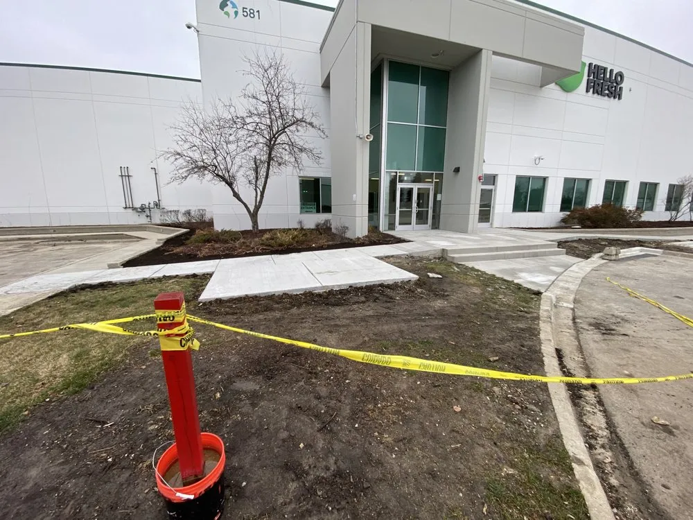 Top-rated lawn mowing service in Oakbrook Terrace, IL - Serenity Landscape Group