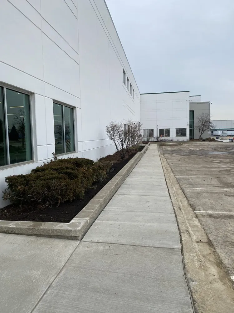 Professional residential landscaping near you in Oakbrook Terrace, IL by Serenity Landscape Group