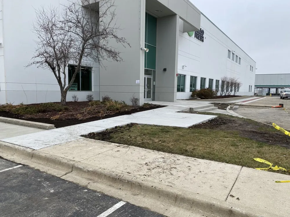 Professional outdoor landscaping experts serving Oakbrook Terrace, IL - Serenity Landscape Group