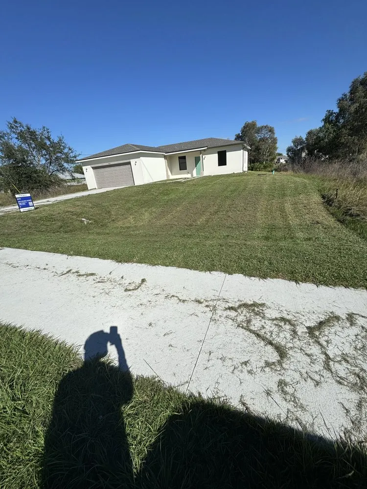 Top-rated yard maintenance in Lehigh Acres, FL by Serenity Lawn And Landscaping