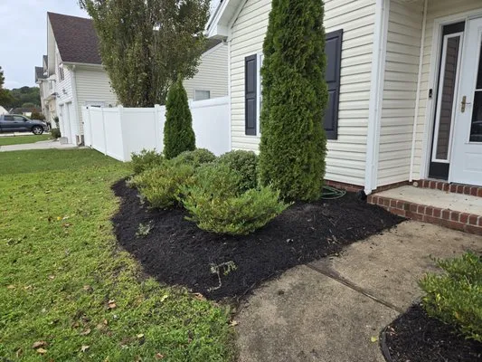 Serenity Lawn Services Logo