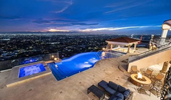 Professional yard maintenance in Scottsdale, AZ - Serenity1 Home Builders