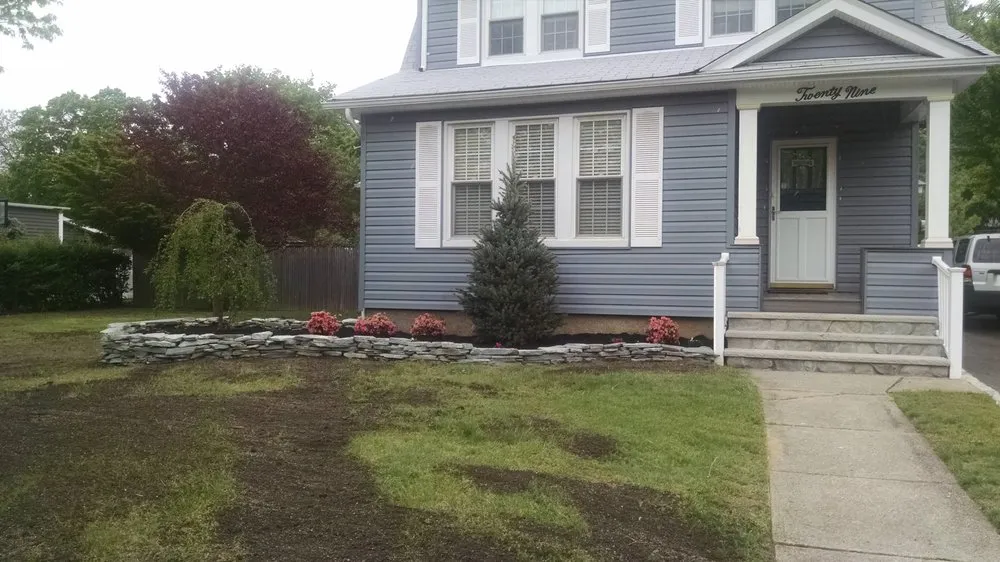 Reliable yard cleanup service in Bay Shore, NY by Sergeant B's Landscaping
