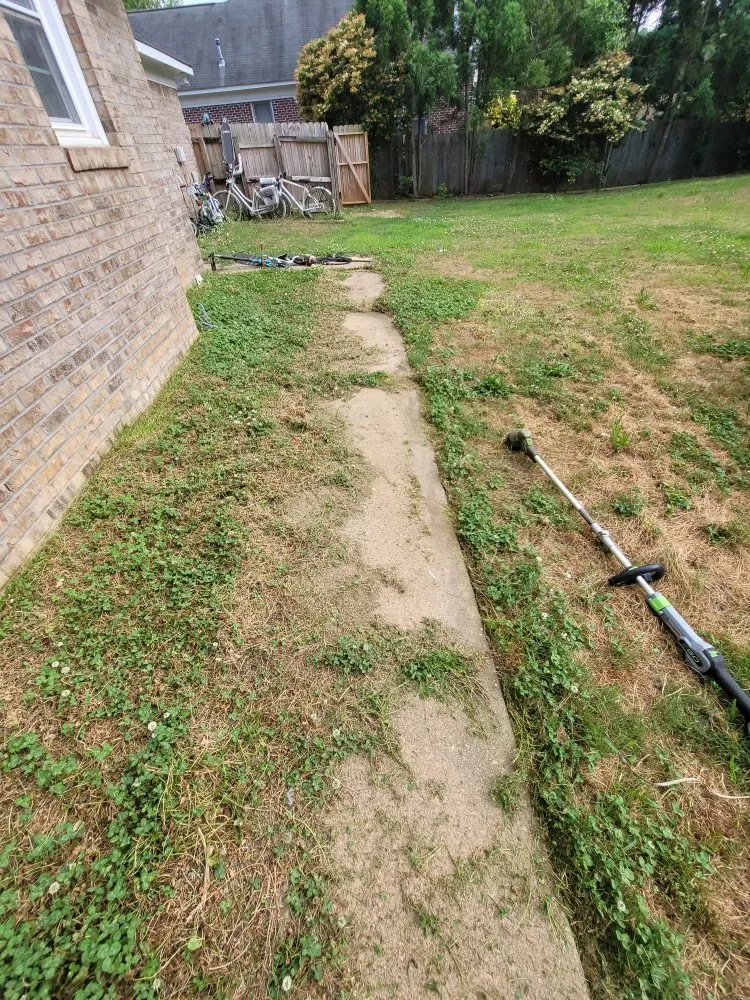 Expert lawn mowing service experts serving Columbus, GA - Sergeant’s Lawn Care