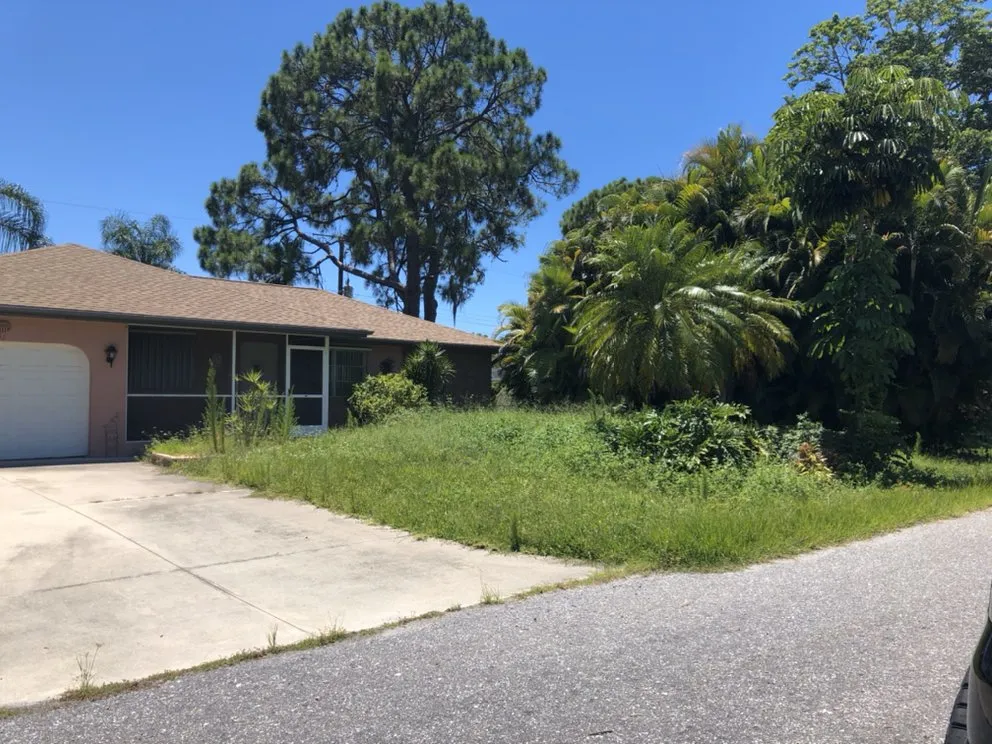 Reliable lawn care service for beautiful yards across Venice, FL - Sergi Home Improvement