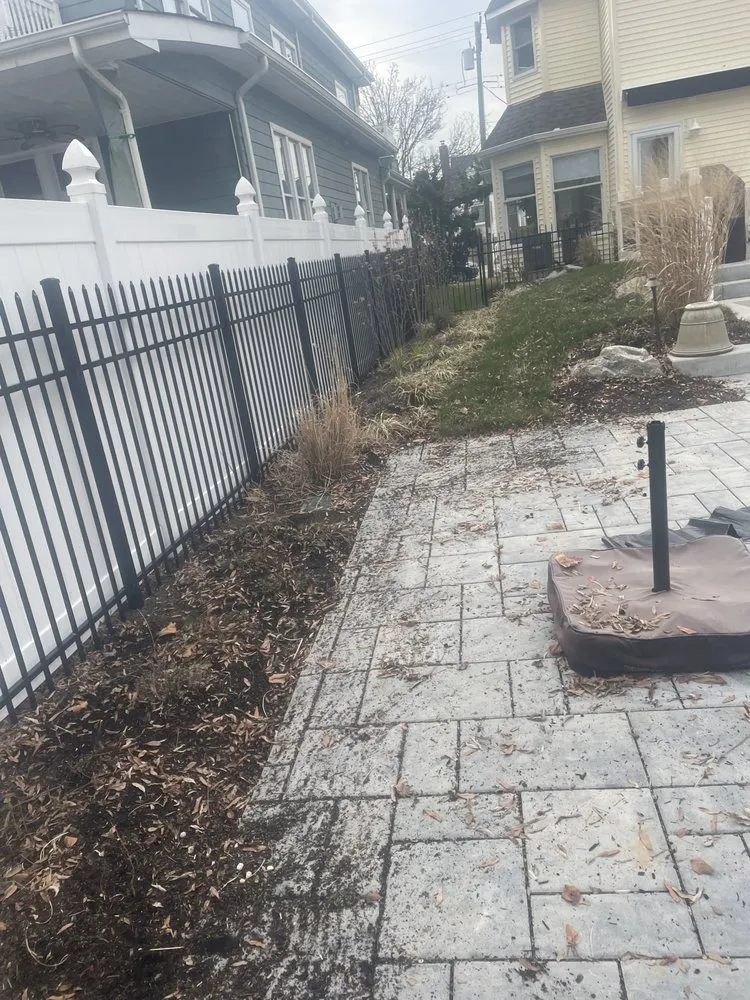 Custom yard cleanup service in Toms River, NJ - Sergio Díaz Landscaping