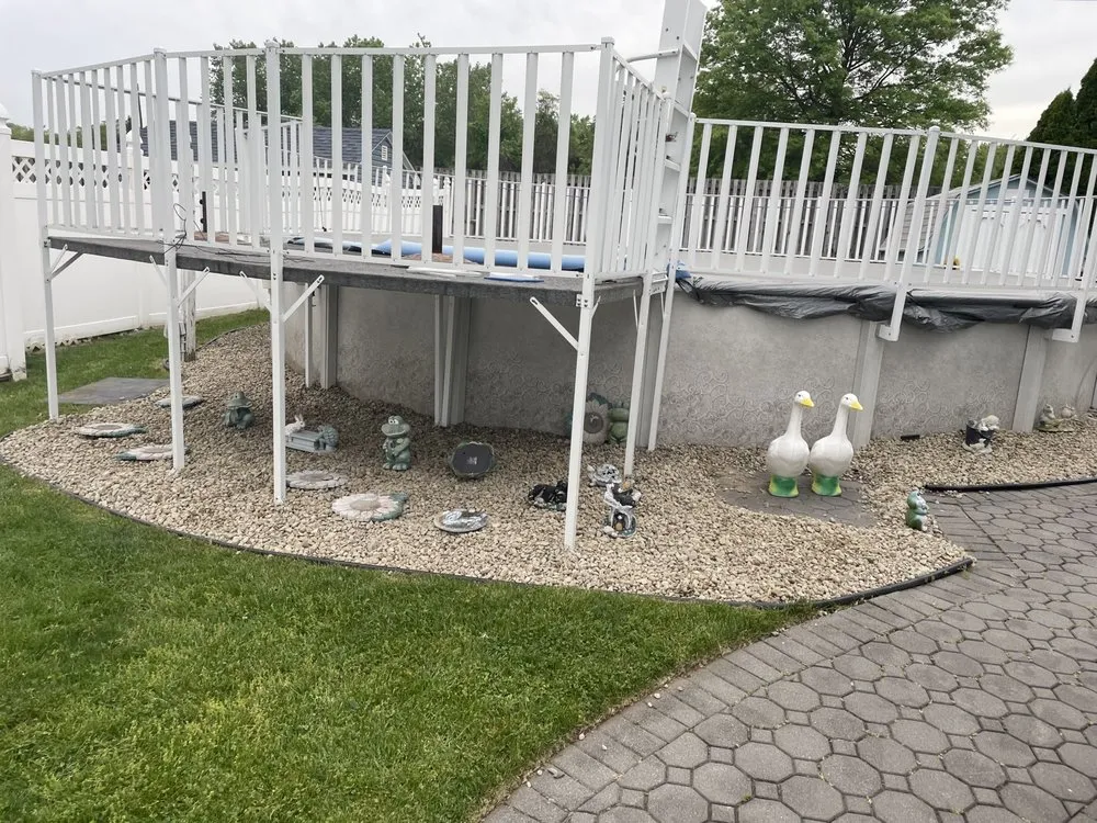 Professional outdoor landscaping with custom design across Toms River, NJ - Sergio Díaz Landscaping