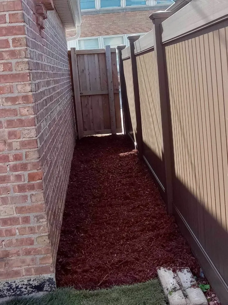 Professional yard maintenance in Chicago, IL - Sergio Escobedo Landscaping