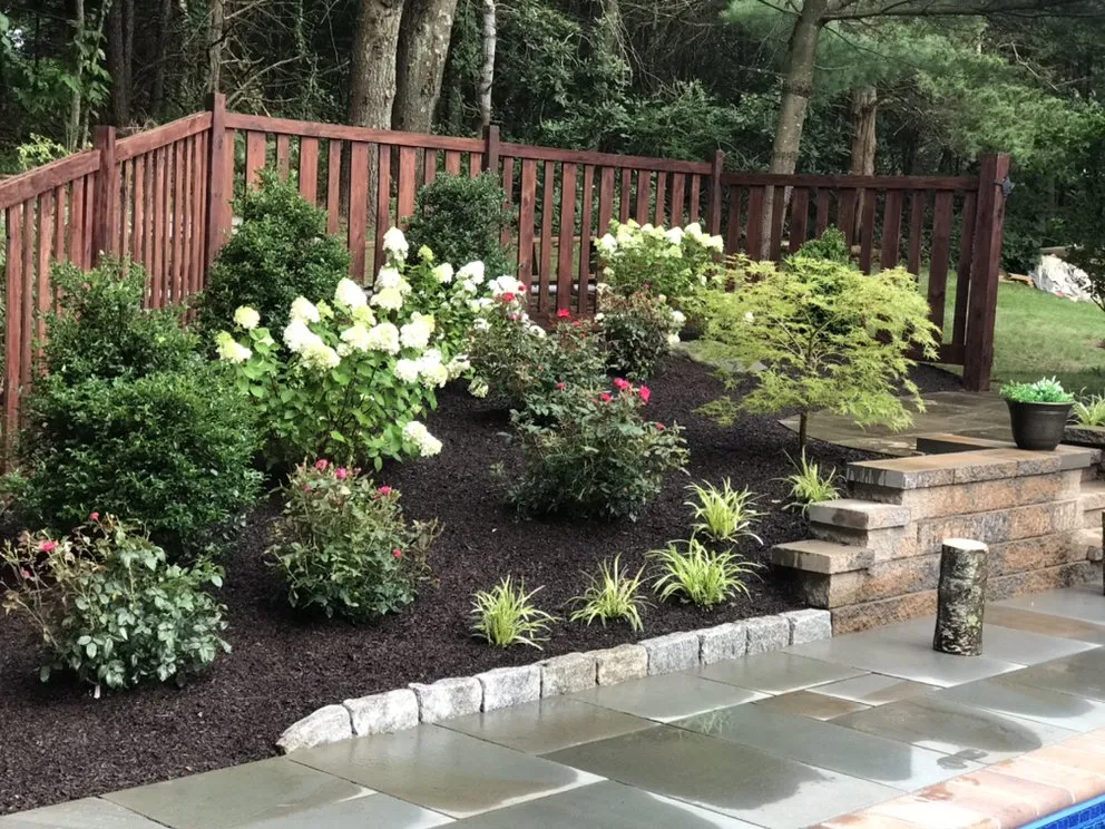 Professional outdoor landscaping experts serving Danbury, CT - Sergio Reis