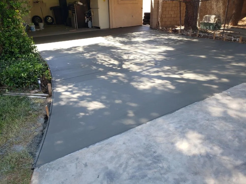 Top-rated yard maintenance in Hesperia, CA by Serna Handyman