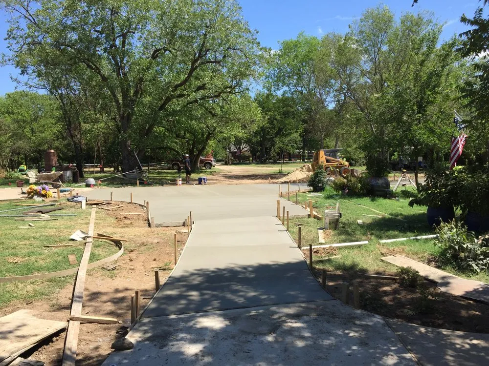 Affordable outdoor landscaping in Arlington, TX by Serrano and Sons Construction