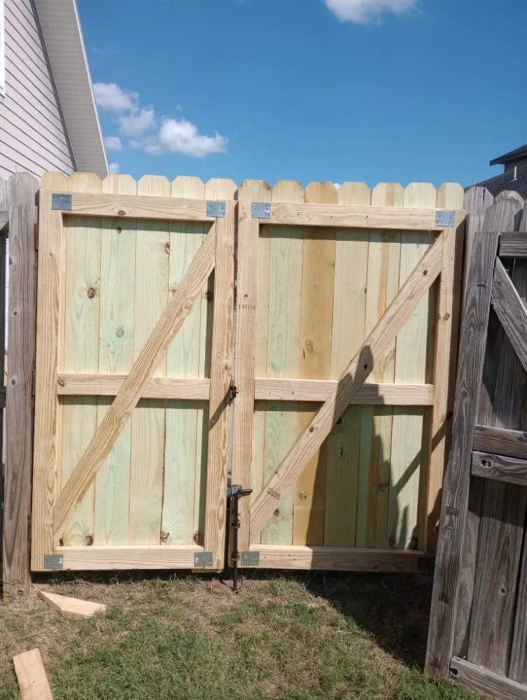 Custom lawn care service in Bethel Heights, AR by Serranos Landscape and Plus Services