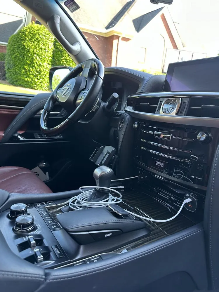 Reliable yard cleanup service for beautiful yards across Carrollton, GA - Serrell Landscaping And Auto Detailing