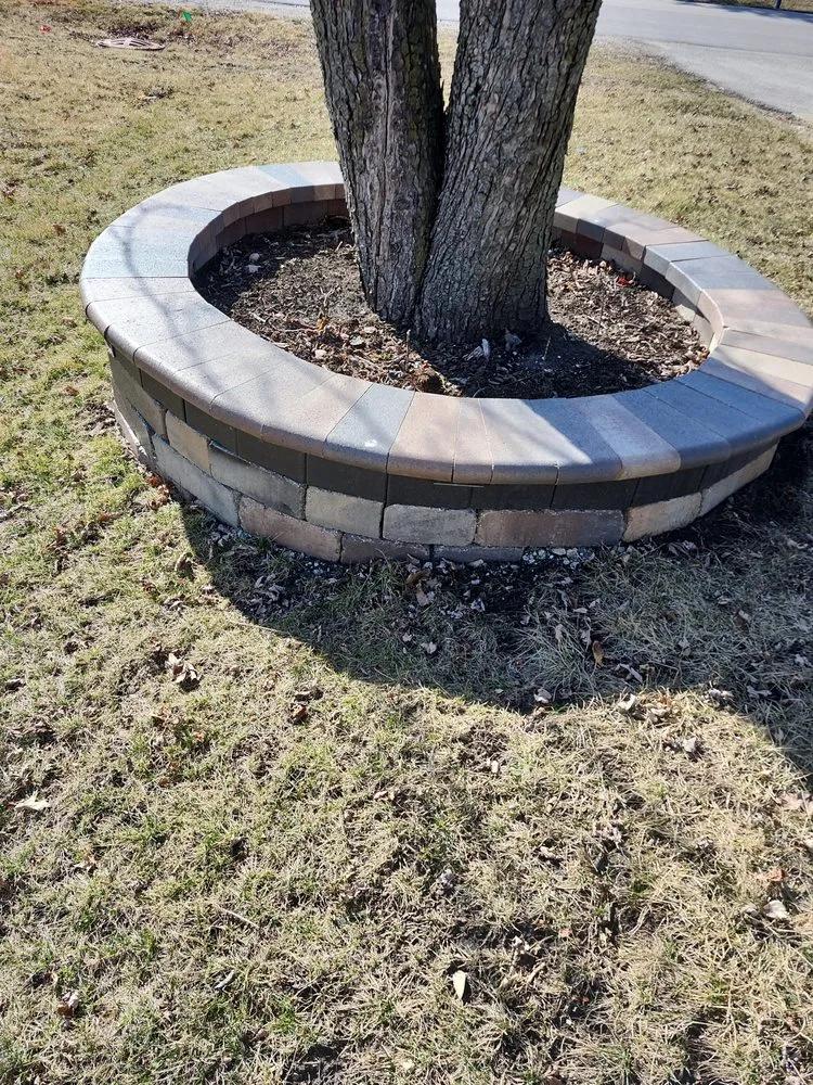 Custom garden landscaping in Shorewood, IL - Servando's landscaping