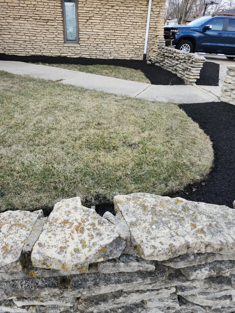 Reliable garden landscaping in Shorewood, IL - Servando's landscaping