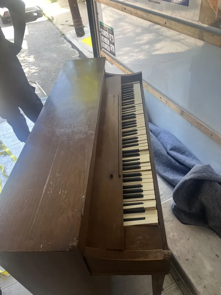 Trusted yard maintenance in Pittsburgh, PA by Servez